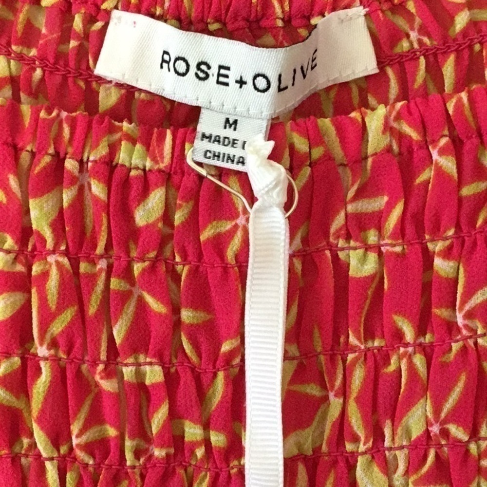 Rose and Olive ☀️nwt☀️ sleeveless top, women’s size medium. Fit and flare - Picture 7 of 12